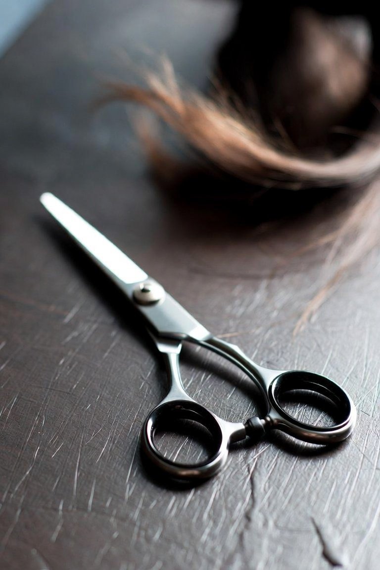 Hairdressing Scissors: Top Tips for Choosing the Best Pair